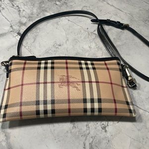 100% authentic Burberry cross body and clutch bag.